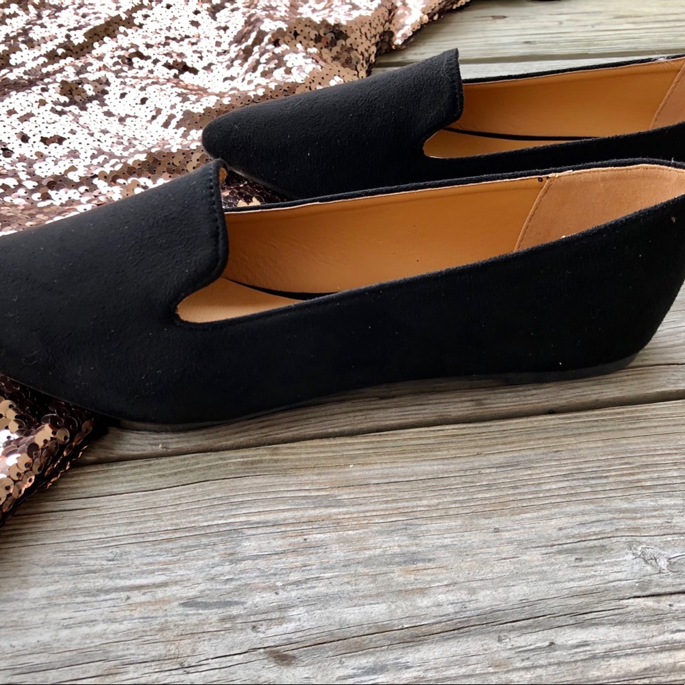 Black slip on flats - Picture 3 of 7
